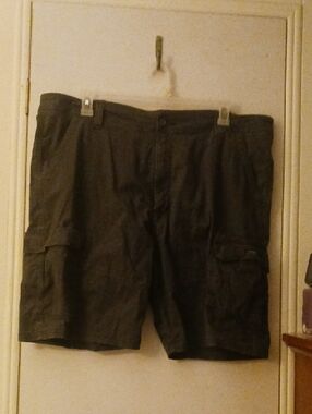 Wrangler Men's Black Cargo Shorts with Side Pockets